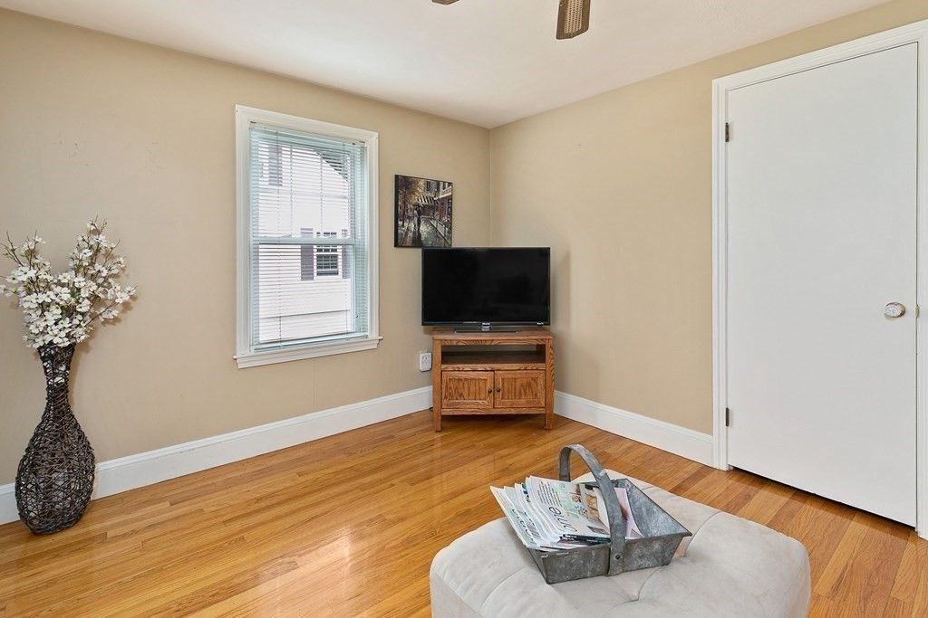 655 Waverly Road North Andover, MA 01845 - Photo 21 of 34 Gallery Image 21