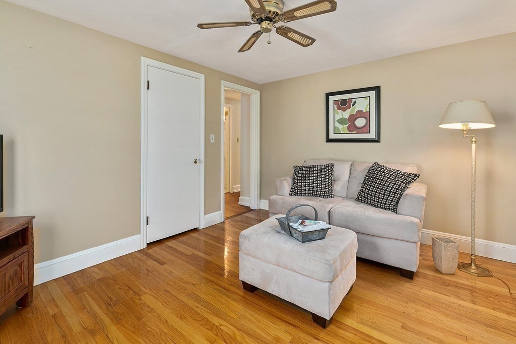 655 Waverly Road North Andover, MA 01845 - Photo 22 of 34 Gallery Image 22