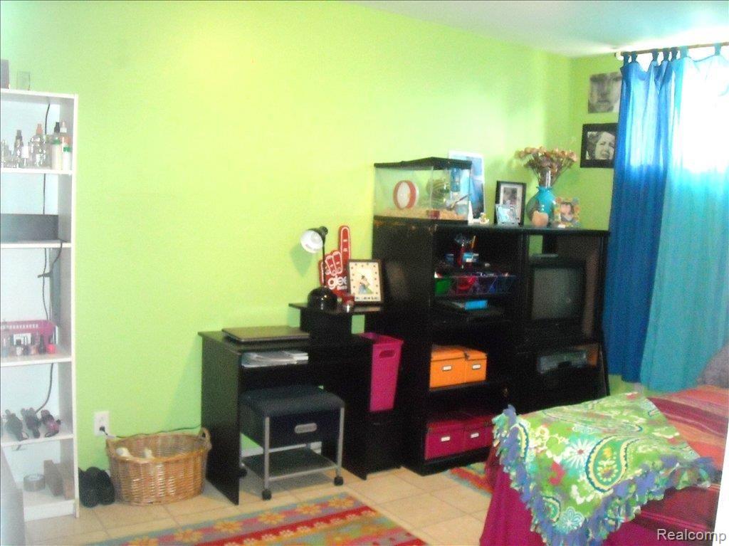 380 Rule Road Imlay City, MI 48444 - Photo 15 of 25 8 Bedroom