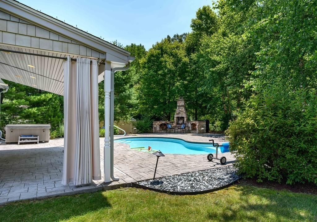 218 Cardinal Way Northampton, MA 01062 - Photo 14 of 37