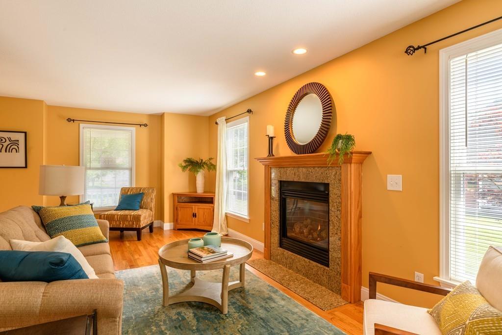 218 Cardinal Way Northampton, MA 01062 - Photo 2 of 37