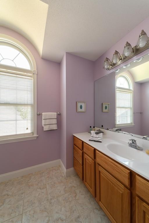 218 Cardinal Way Northampton, MA 01062 - Photo 26 of 37