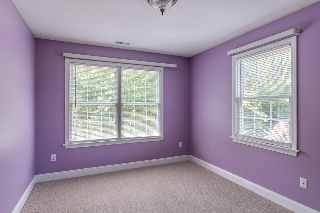 218 Cardinal Way Northampton, MA 01062 - Photo 27 of 37