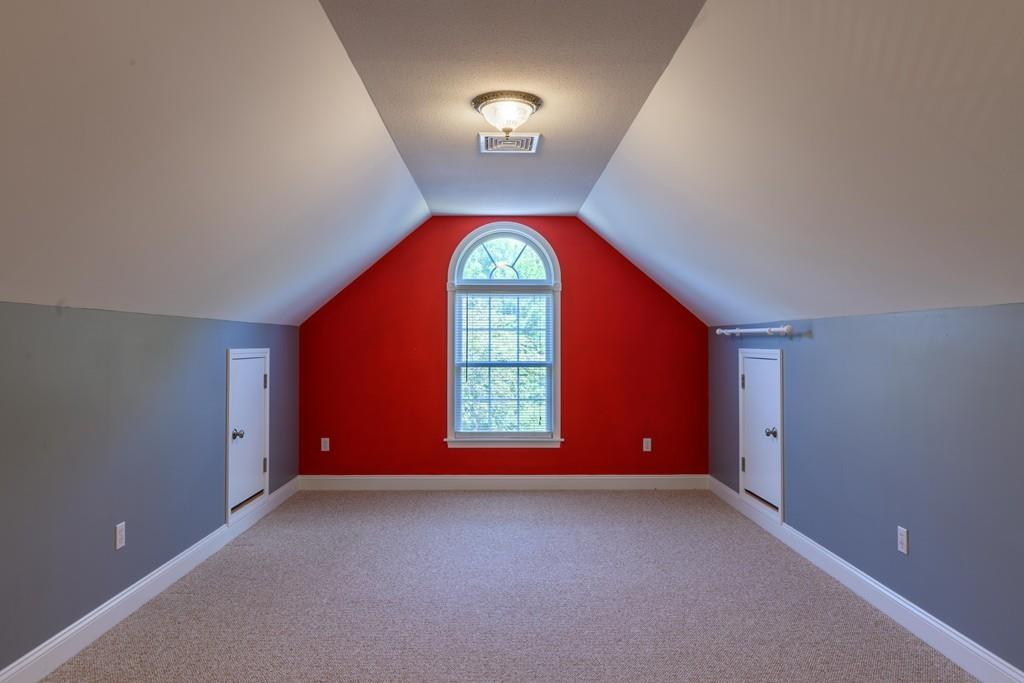218 Cardinal Way Northampton, MA 01062 - Photo 31 of 37