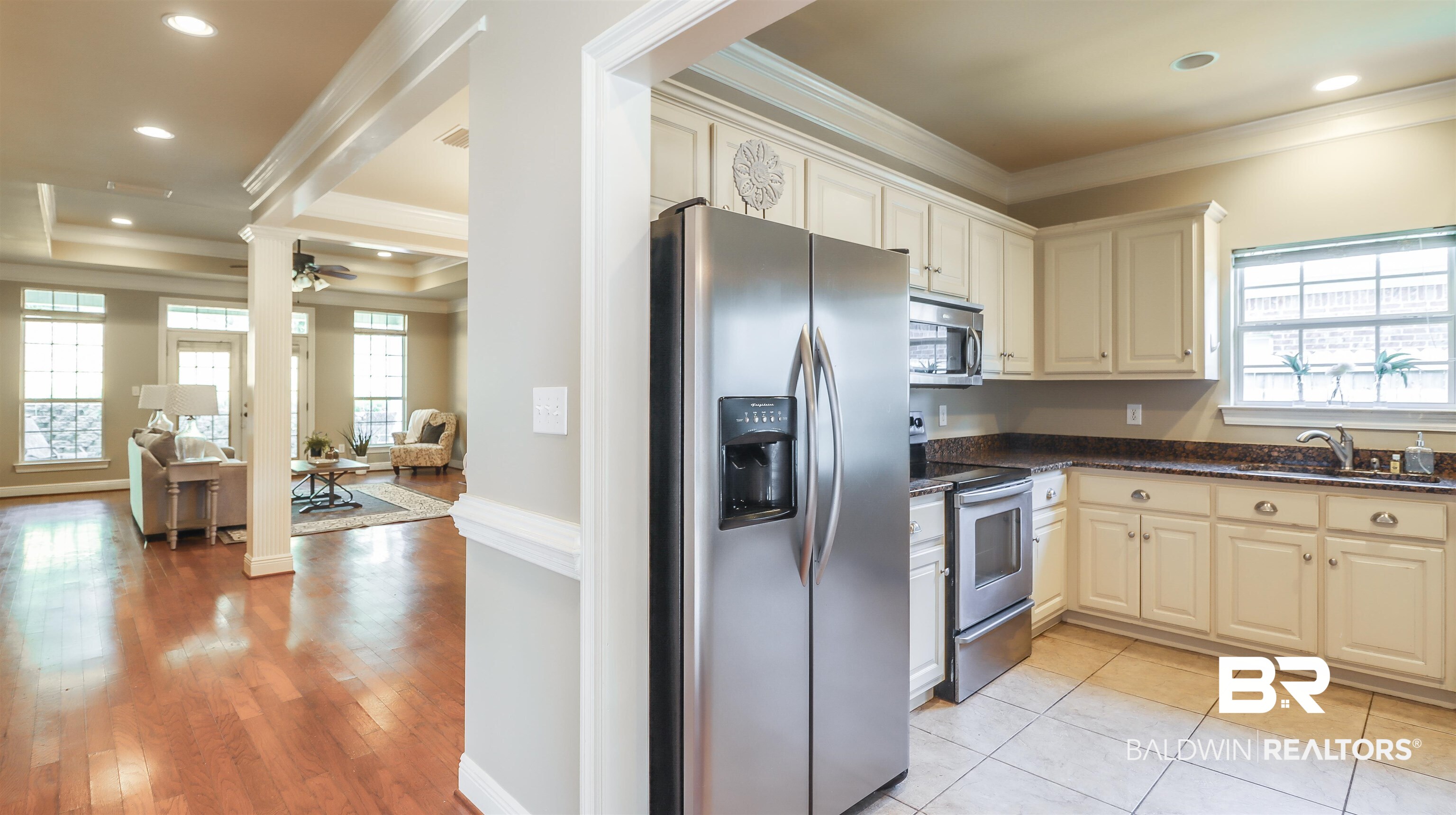 5552 Fairfield Place Mobile, AL 36609 - Photo 4 of 28