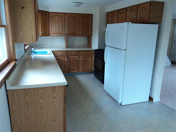 67 Fuller Road Weymouth, MA 02191 - Photo 4 of 17