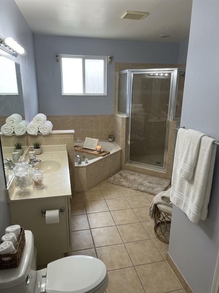 1430 Southeast 22nd Lane Homestead, FL 33035 - Photo 17 of 35 5d4c36b8-c444-4a0e-a797-9a455775b9b4