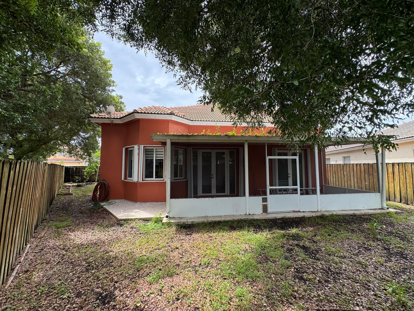 1430 Southeast 22nd Lane Homestead, FL 33035 - Photo 27 of 35 WhatsApp Image 2025-08-14 at 4.57.07 PM-