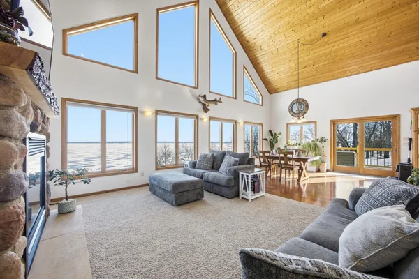$849,999 | 46136 Little Pine Loop, Perham, MN 56573
