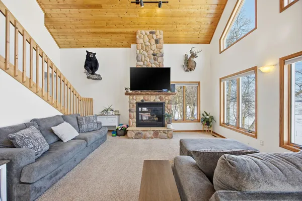 $849,999 | 46136 Little Pine Loop, Perham, MN 56573