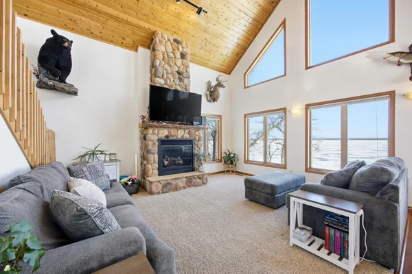 $849,999 | 46136 Little Pine Loop, Perham, MN 56573