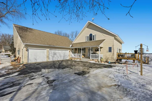 $849,999 | 46136 Little Pine Loop, Perham, MN 56573