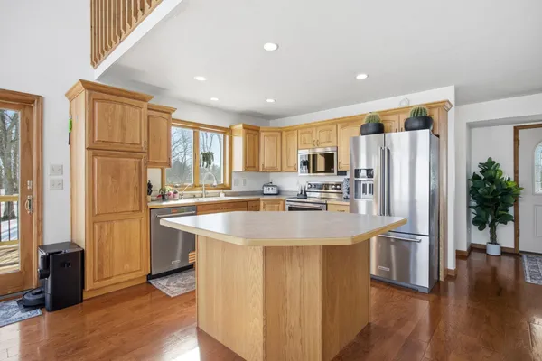 $849,999 | 46136 Little Pine Loop, Perham, MN 56573