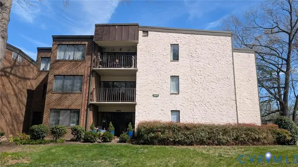 $174,500 | 1501 Bronwyn Road, Unit 202, Henrico, VA 23238