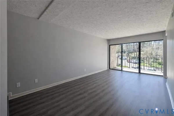 $174,500 | 1501 Bronwyn Road, Unit 202, Henrico, VA 23238