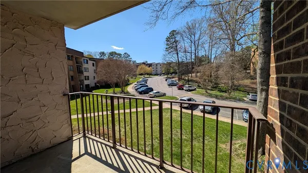 $174,500 | 1501 Bronwyn Road, Unit 202, Henrico, VA 23238