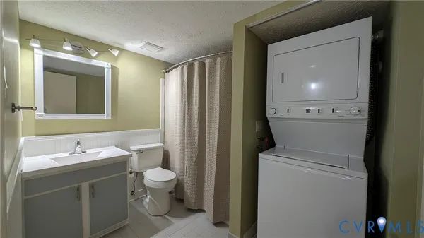 $174,500 | 1501 Bronwyn Road, Unit 202, Henrico, VA 23238