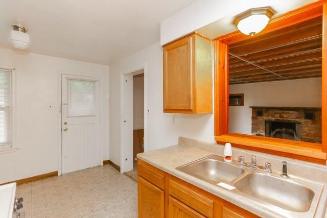 9 Fenway Road Pittsburgh, PA 15209 - Photo 6 of 14 Gallery Image 6