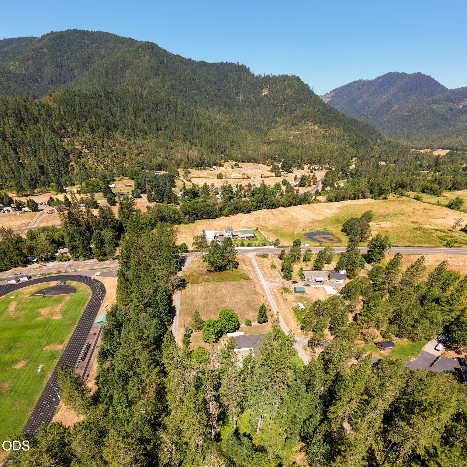 2072 East Evans Creek Road Rogue River, OR 97537 - Photo 29 of 31
