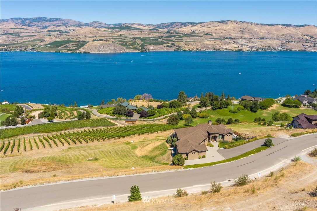 309 Clos Chevalle Road Chelan, WA 98816 - Photo 14 of 24 Gallery Image 14