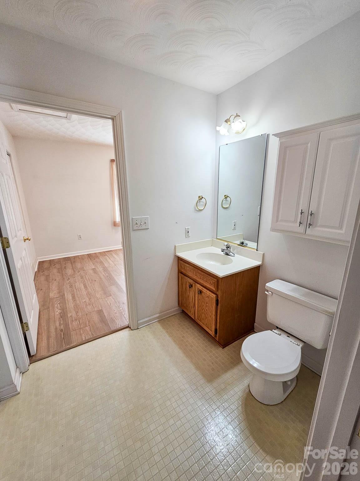 151 24th Street Northwest Hickory, NC 28601 - Photo 17 of 37