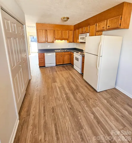 $164,900 | 151 24th Street Northwest, Hickory, NC 28601