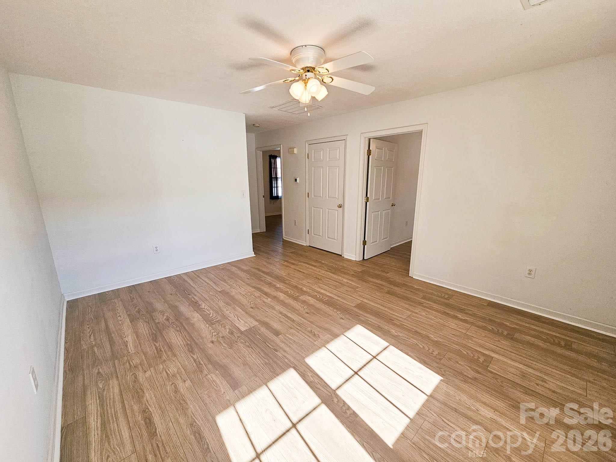 151 24th Street Northwest Hickory, NC 28601 - Photo 6 of 37