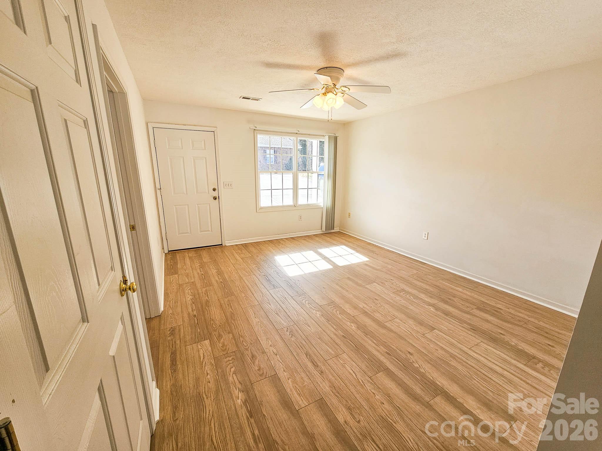 151 24th Street Northwest Hickory, NC 28601 - Photo 8 of 37