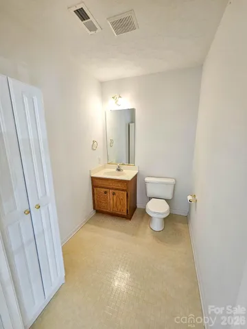 $164,900 | 151 24th Street Northwest, Hickory, NC 28601