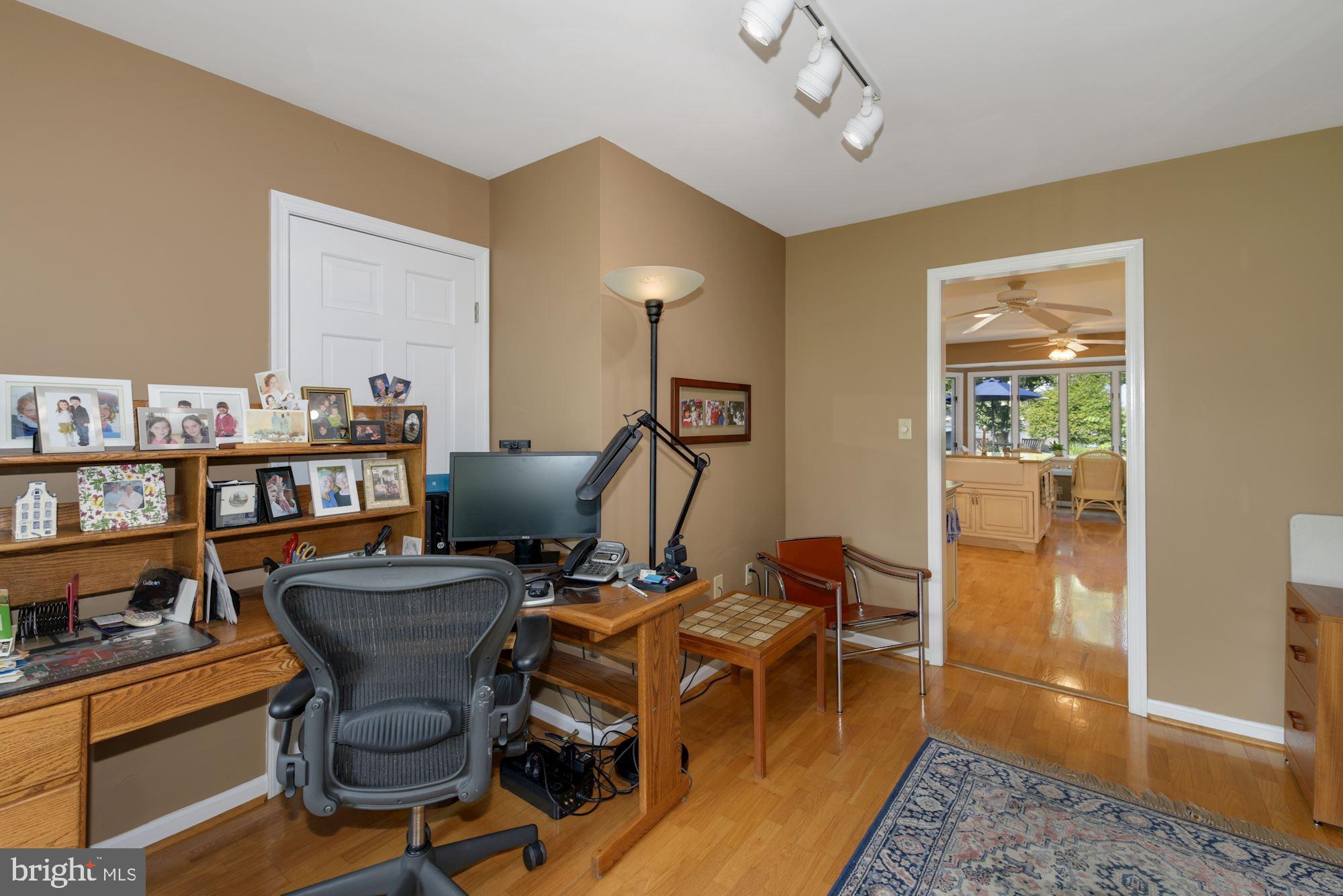 5562 Heron Point Road Royal Oak, MD 21662 - Photo 22 of 60 office/den 1st floor off the kitchen -