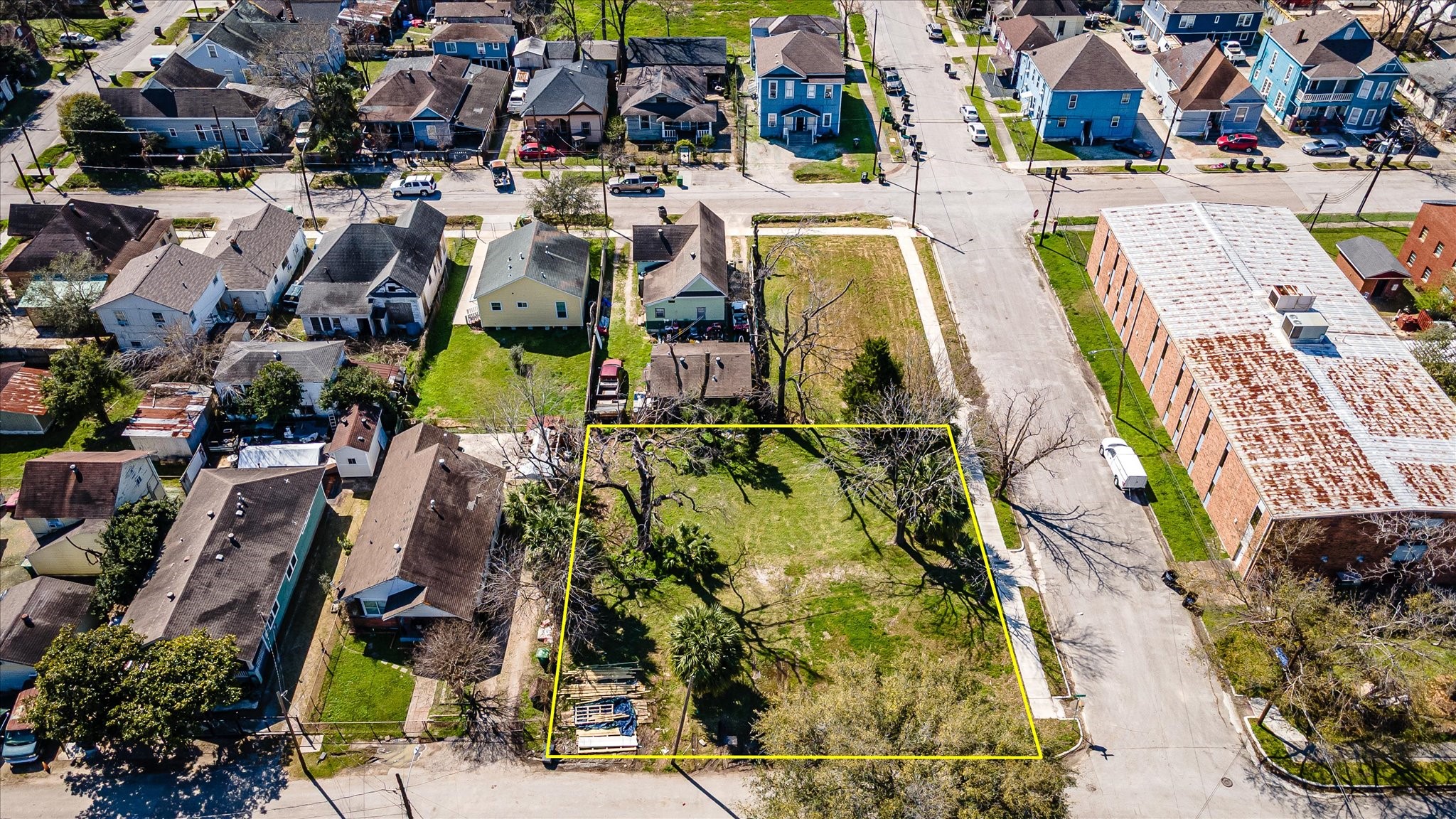 1212 Pinckney Street Houston, TX 77009 - Photo 8 of 19 an aerial view of residential houses with outdoor space