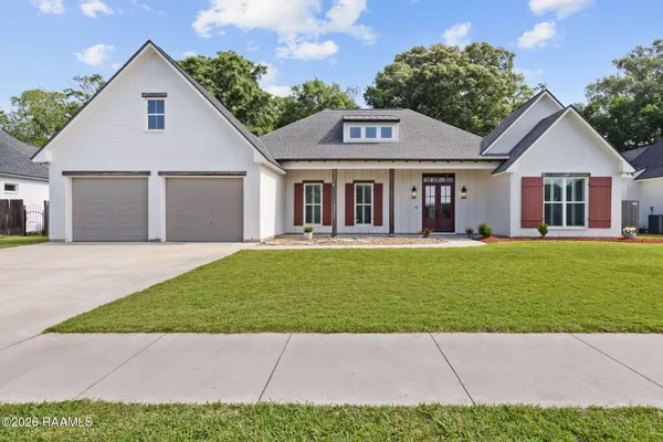 $559,999 | 105 Waterhouse Road, Carencro, LA 70520