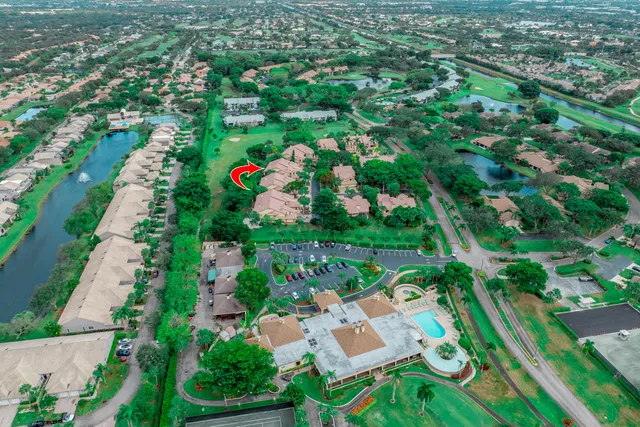 $375,000 | 5355 10th Fairway Drive, Unit 1, Delray Beach, FL 33484