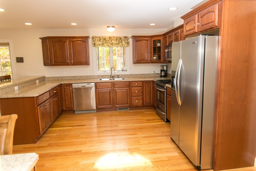 108 Valley Road Southampton, MA 01073 - Photo 8 of 30