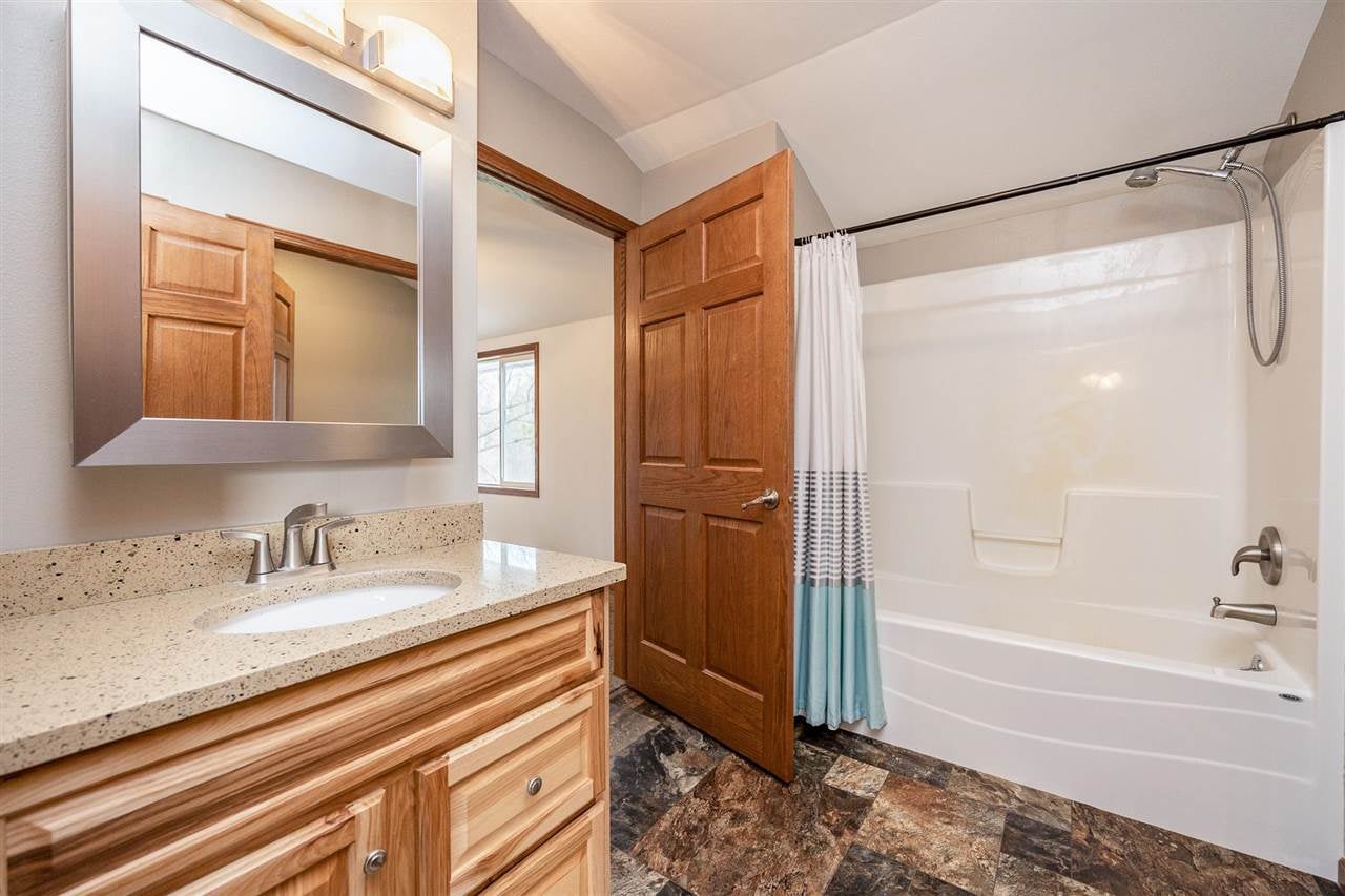 5241 Jenn Mill Road Southwest Riverside, IA 52327 - Photo 19 of 29 Gallery Image 19