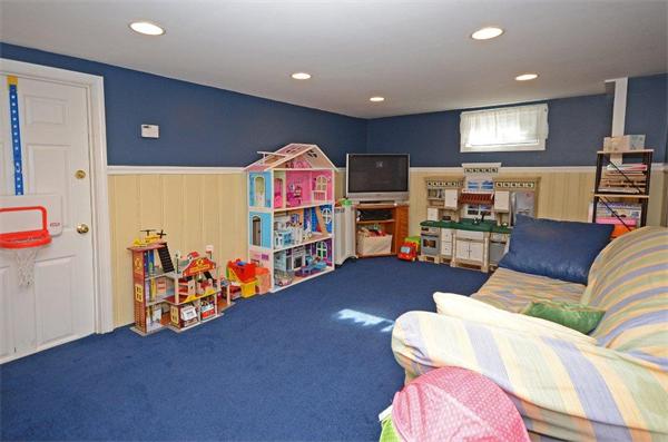 24 Bare Hill Road Framingham, MA 01702 - Photo 18 of 27 Gallery Image 18