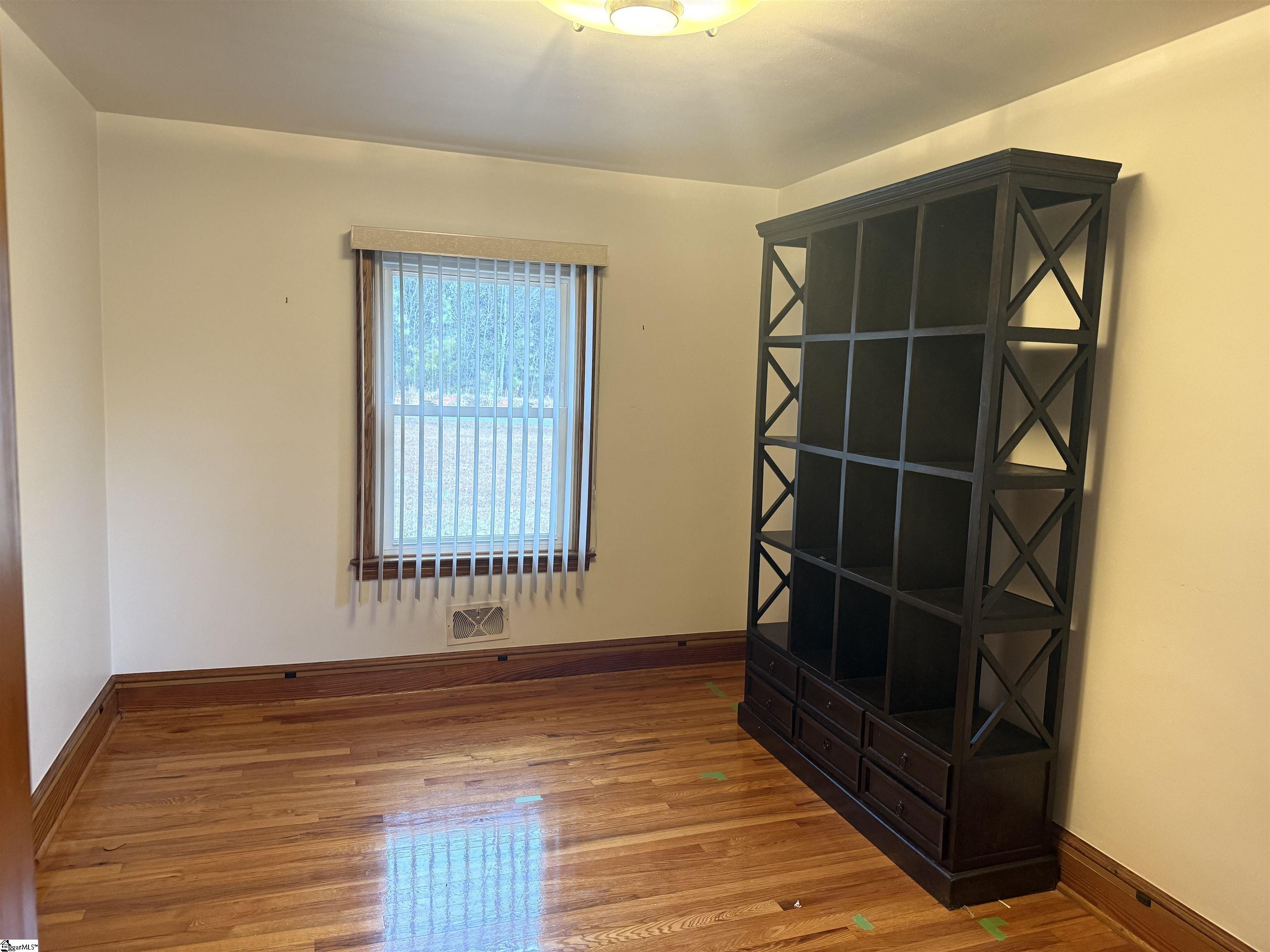 102 Rose Circle Greenville, SC 29607 - Photo 2 of 22