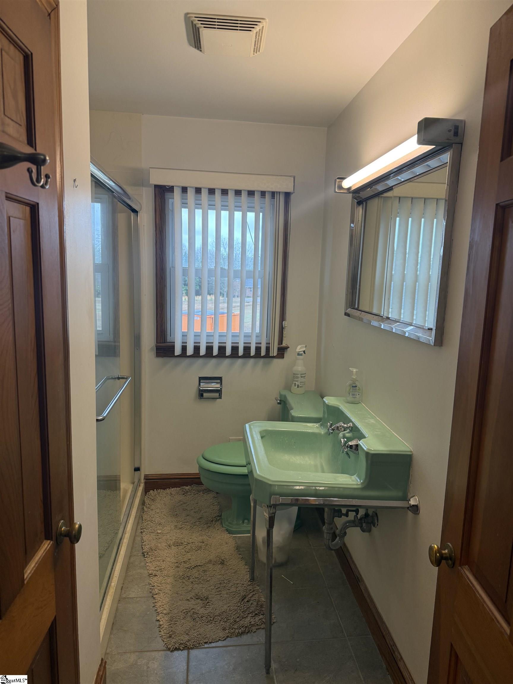 102 Rose Circle Greenville, SC 29607 - Photo 6 of 22