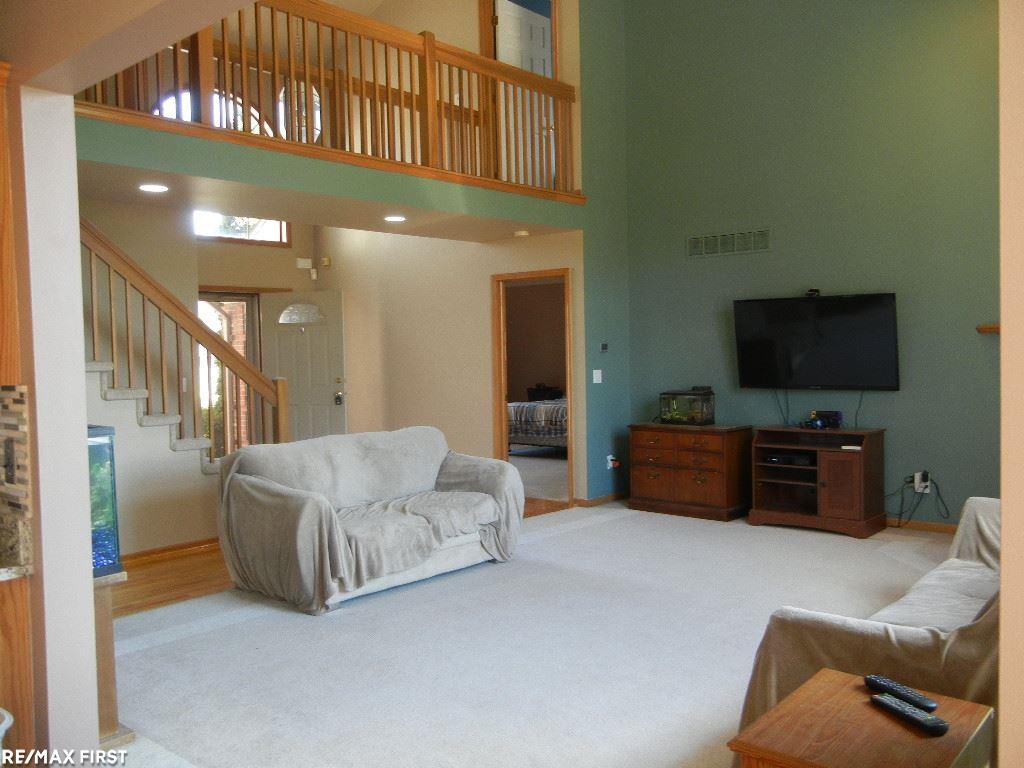 28382 Gamble Road New Baltimore, MI 48047 - Photo 8 of 46 31376453-7.JPG
