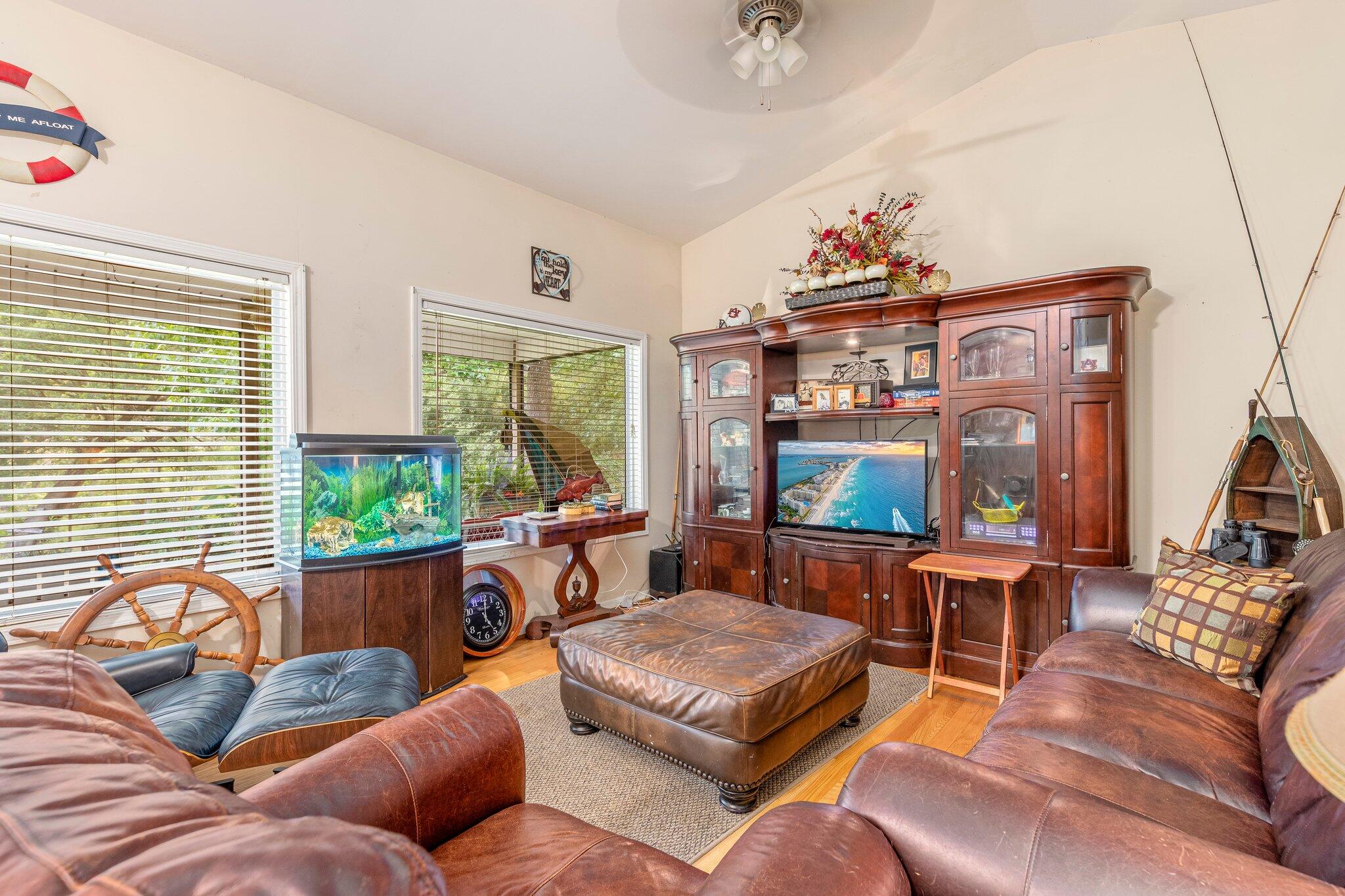 214 Stillwater Road Freeport, FL 32439 - Photo 12 of 24 Gallery Image 12