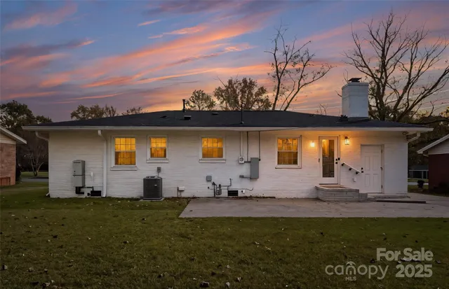 $479,000 | 3640 Densmore Drive, Charlotte, NC 28205