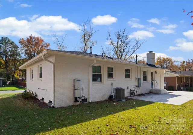 $479,000 | 3640 Densmore Drive, Charlotte, NC 28205