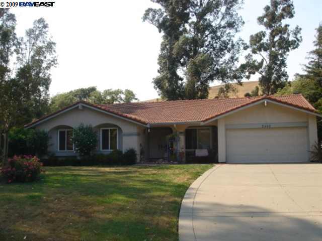 2440 Paddock Drive San Ramon, CA 94583 - Photo 1 of 1 a front view of a house with a garden