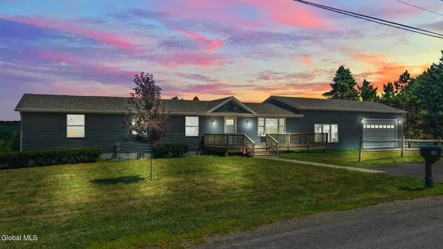 $575,000 | 43 Klibar Road, Hudson, NY 12534