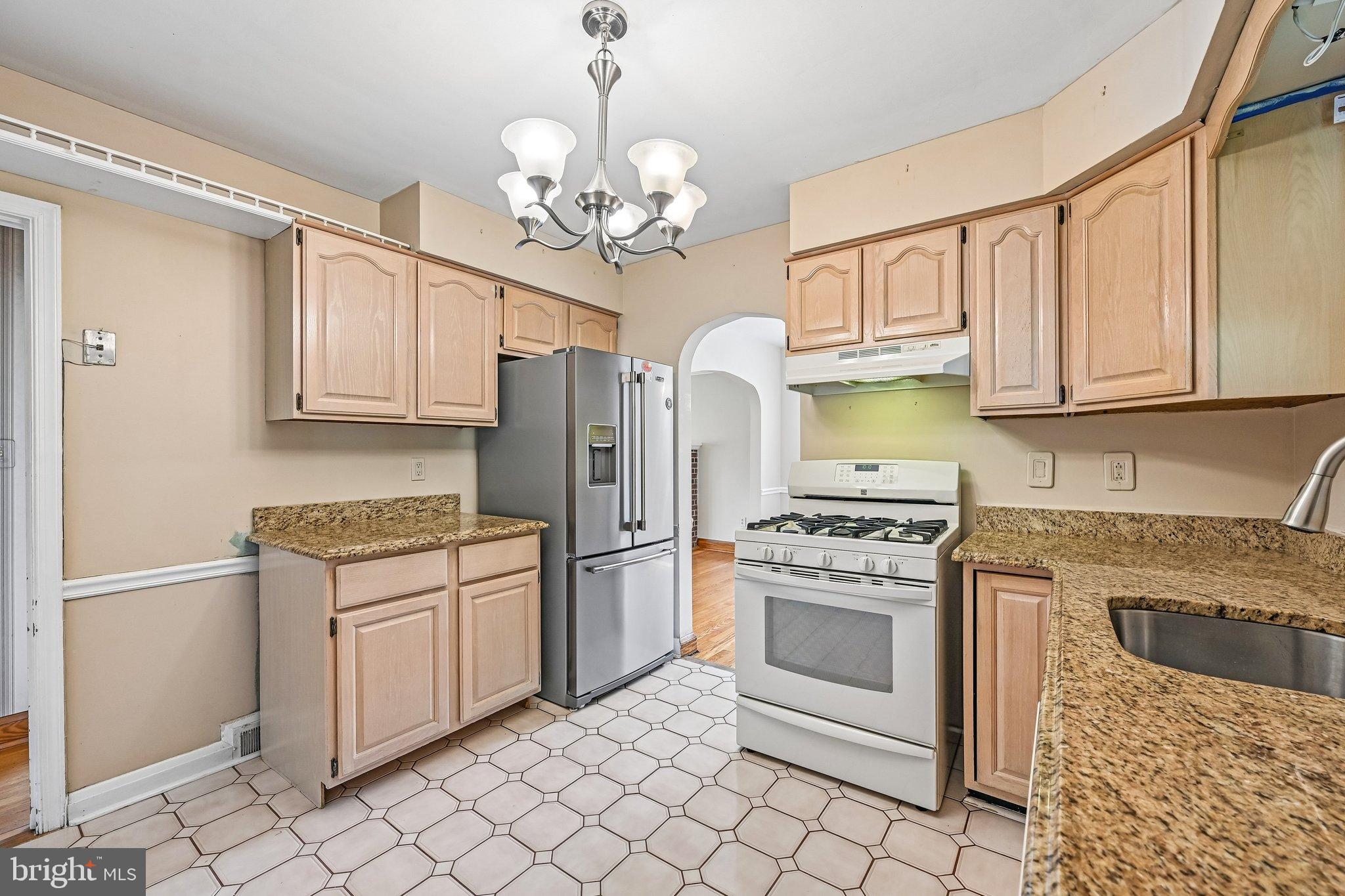 18 North Reed Street Bel Air, MD 21014 - Photo 10 of 40 Gas Range