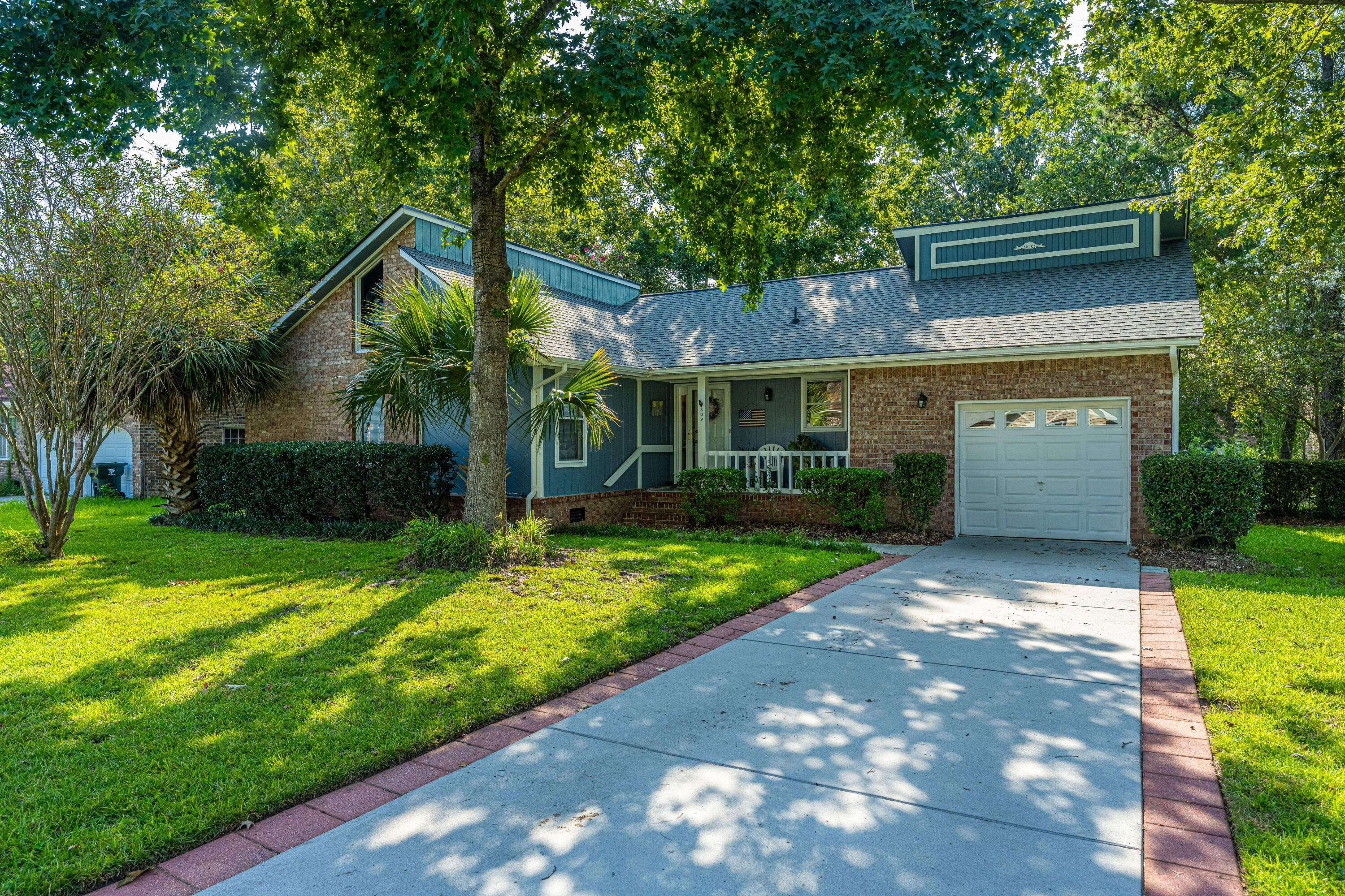 809 Eastern White Pines Road Ladson, SC 29456 - Photo 2 of 39 809EasternWhitePinesRd002