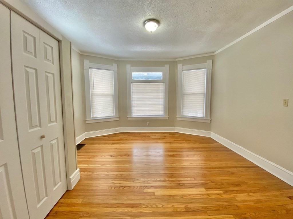 39 Acushnet Avenue, Unit 1 Springfield, MA 01105 - Photo 14 of 20 Gallery Image 14