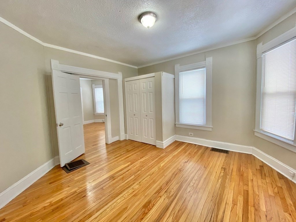 39 Acushnet Avenue, Unit 1 Springfield, MA 01105 - Photo 15 of 20 Gallery Image 15