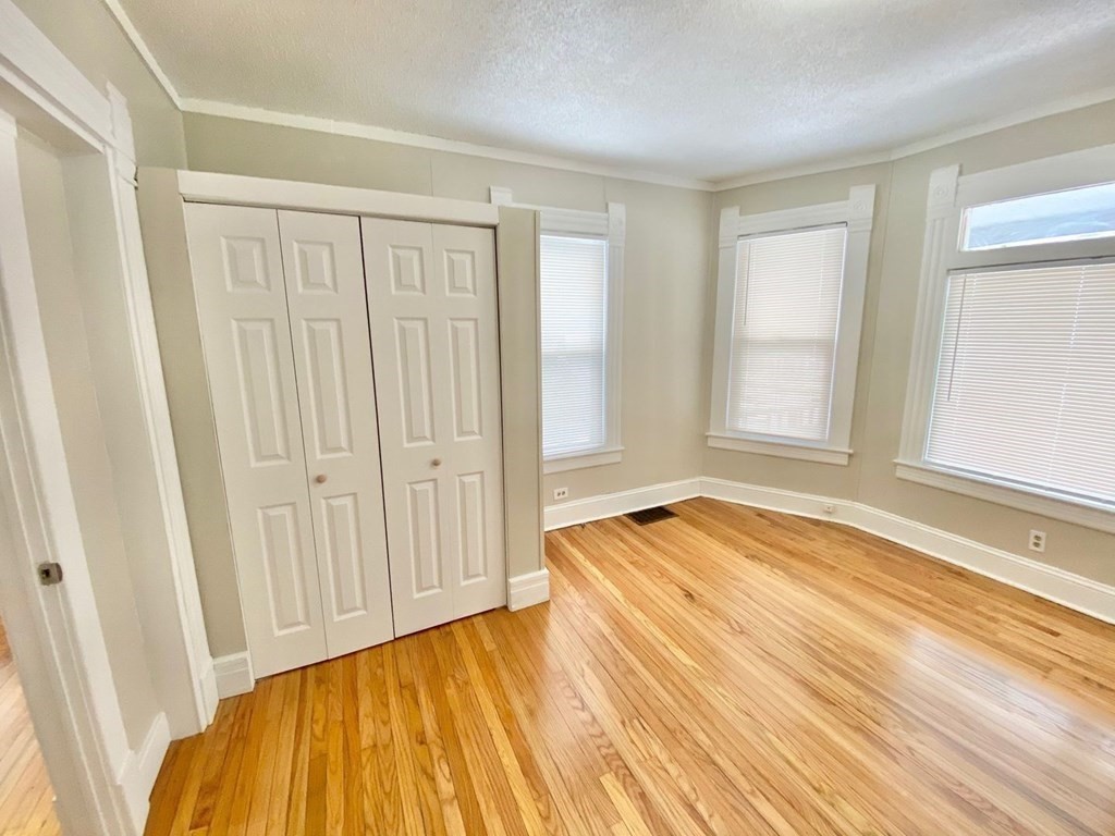 39 Acushnet Avenue, Unit 1 Springfield, MA 01105 - Photo 16 of 20 Gallery Image 16