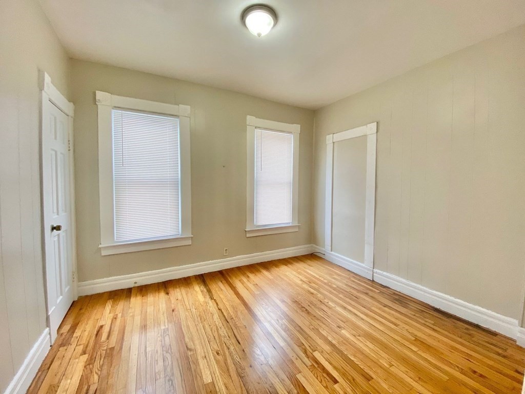 39 Acushnet Avenue, Unit 1 Springfield, MA 01105 - Photo 18 of 20 Gallery Image 18